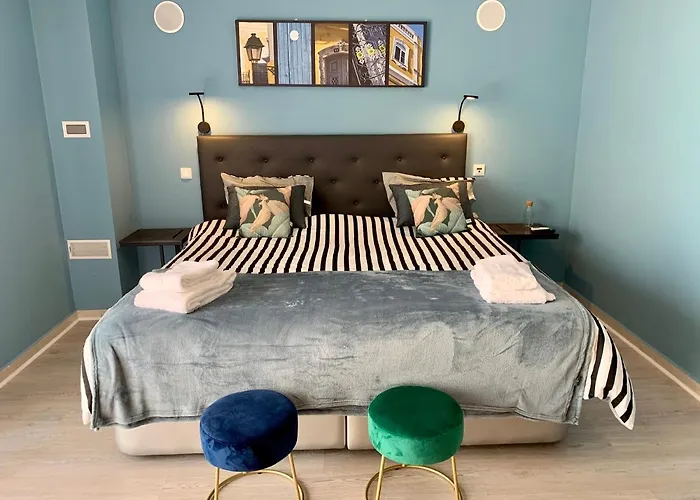 Adrian & Brian 빌라